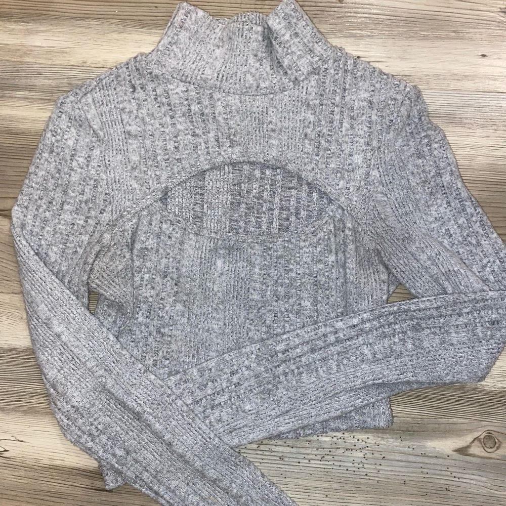 Grey long sleeve sweater crop top. Turtleneck size small